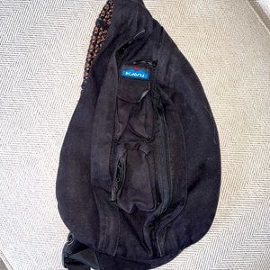 Kabu black crossbody